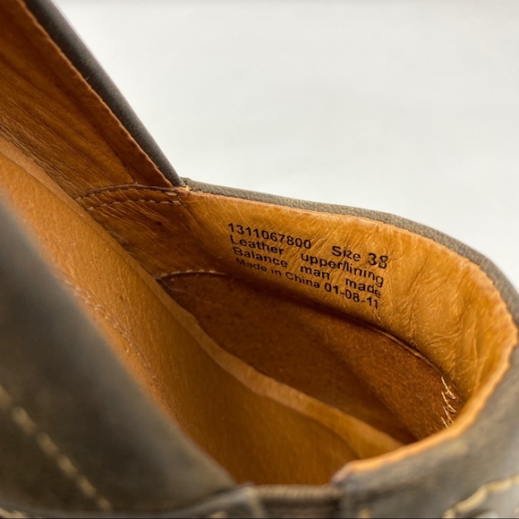 Brown Genuine Leather Riki Full Grain Clogs - Picture 9 of 10